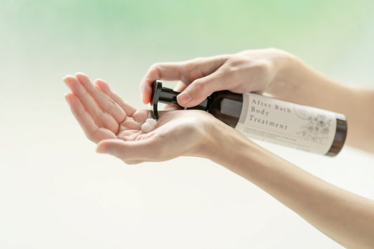 入浴後の乾燥しやすい肌に潤いを